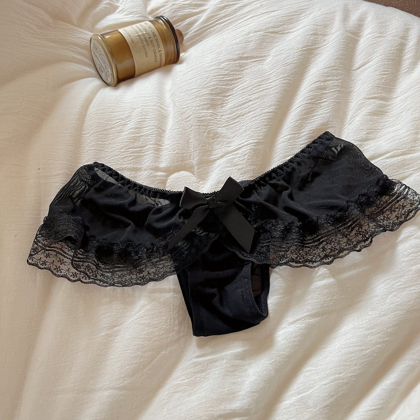 Sweet and sexy Japanese lace low-waist briefs