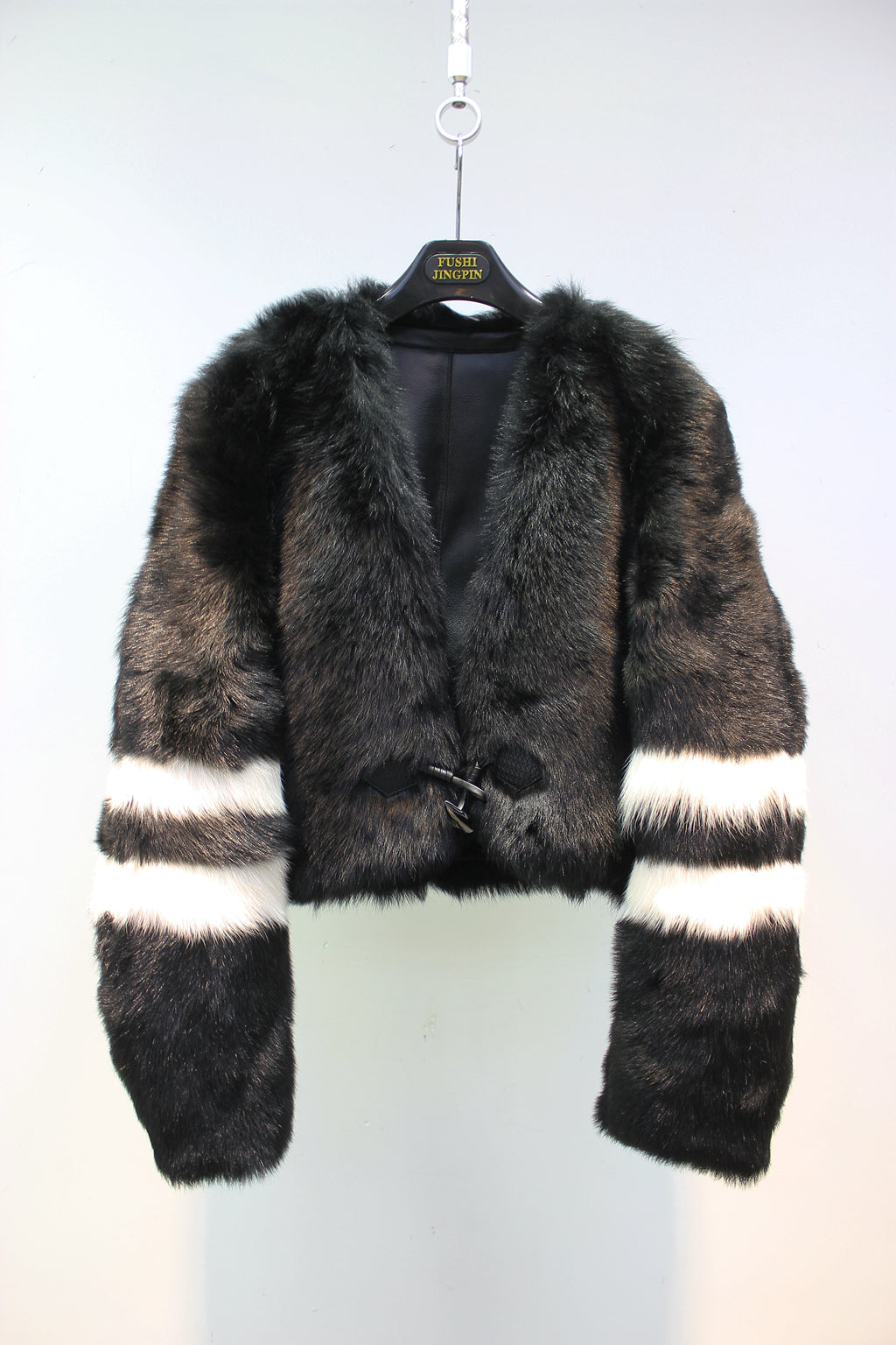 Imported Tuscan leather V-neck contrasting style fur jacket