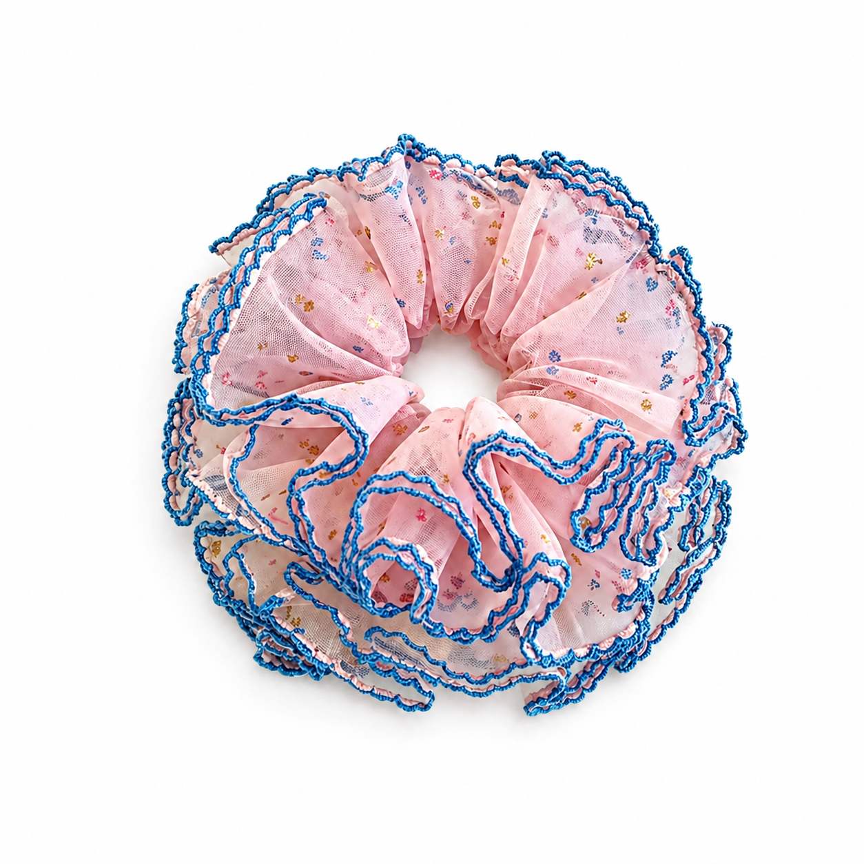 Scrunchie in Berry Picnic Cake