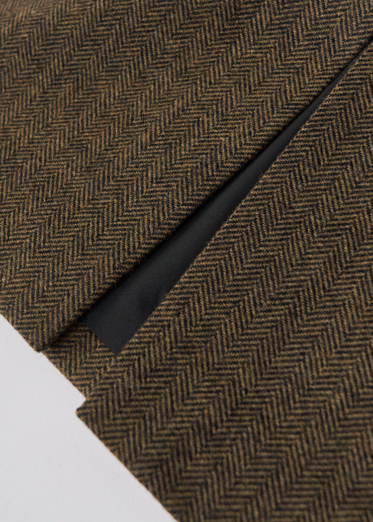 Retro floral brown herringbone wool skirt shows high-profile silhouette