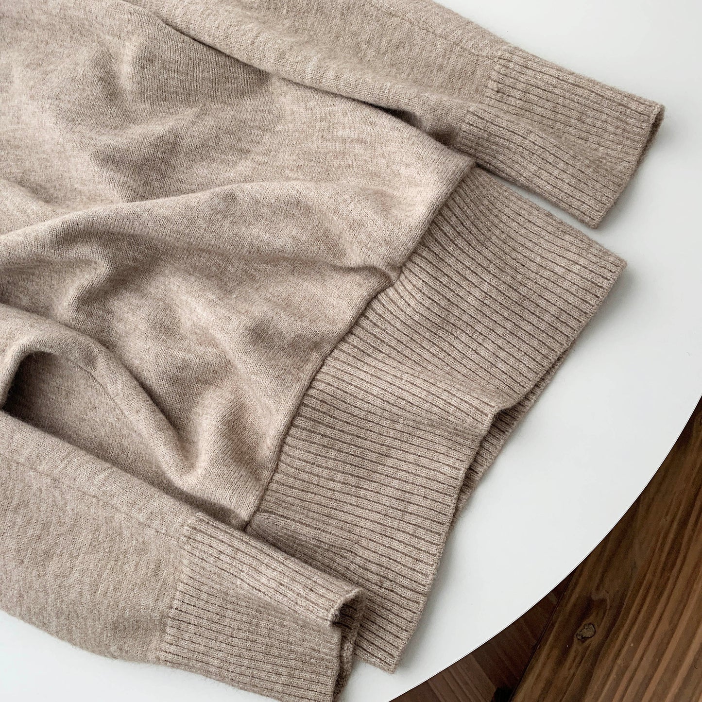 Wool off-shoulder sweater and shorts set