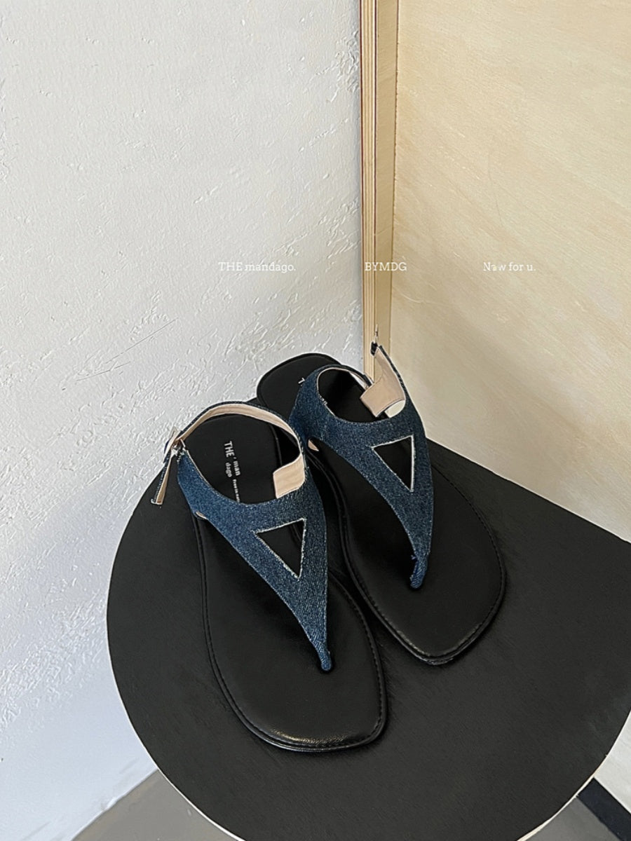Korean style simple flip flops
