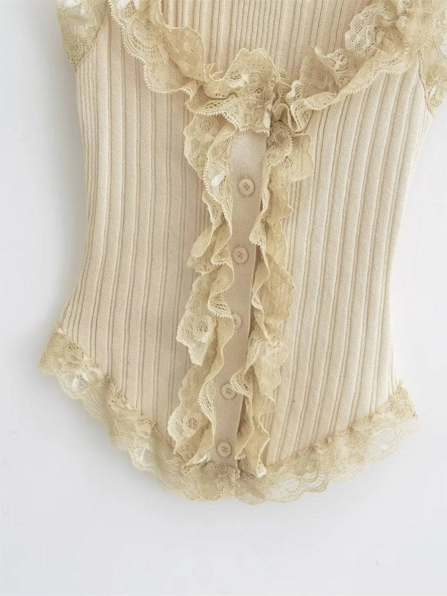 White knitted vest pure lust style short lace suspenders