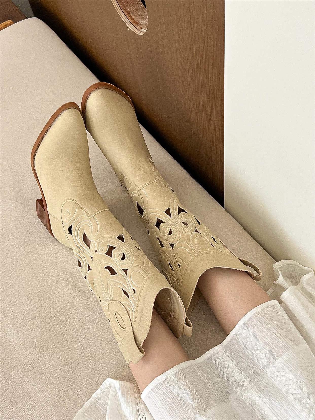 Retro pointed toe hollow western boots