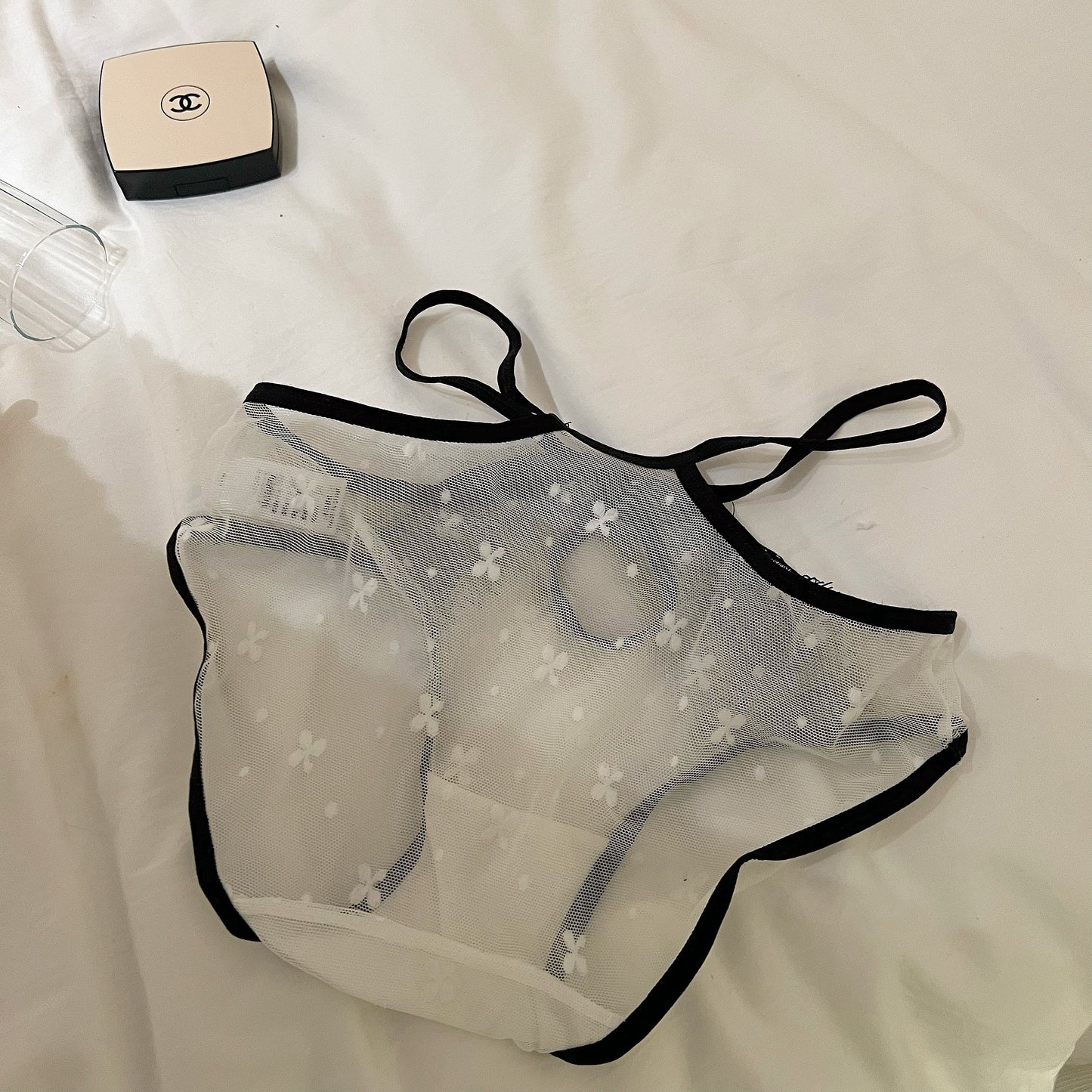 French palace style lace mesh sexy hollow girl underwear