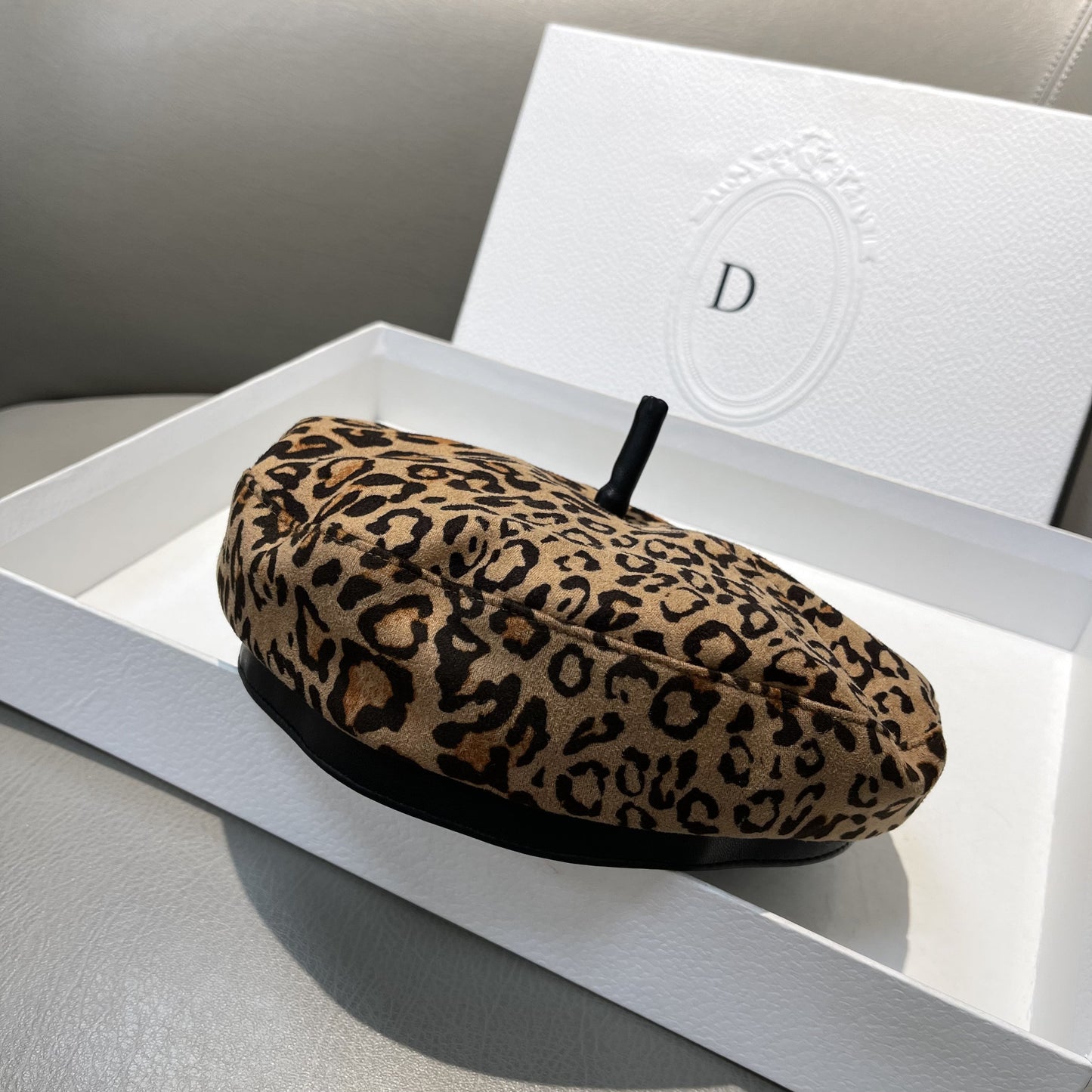Korean style personalized leopard print fashionable beret