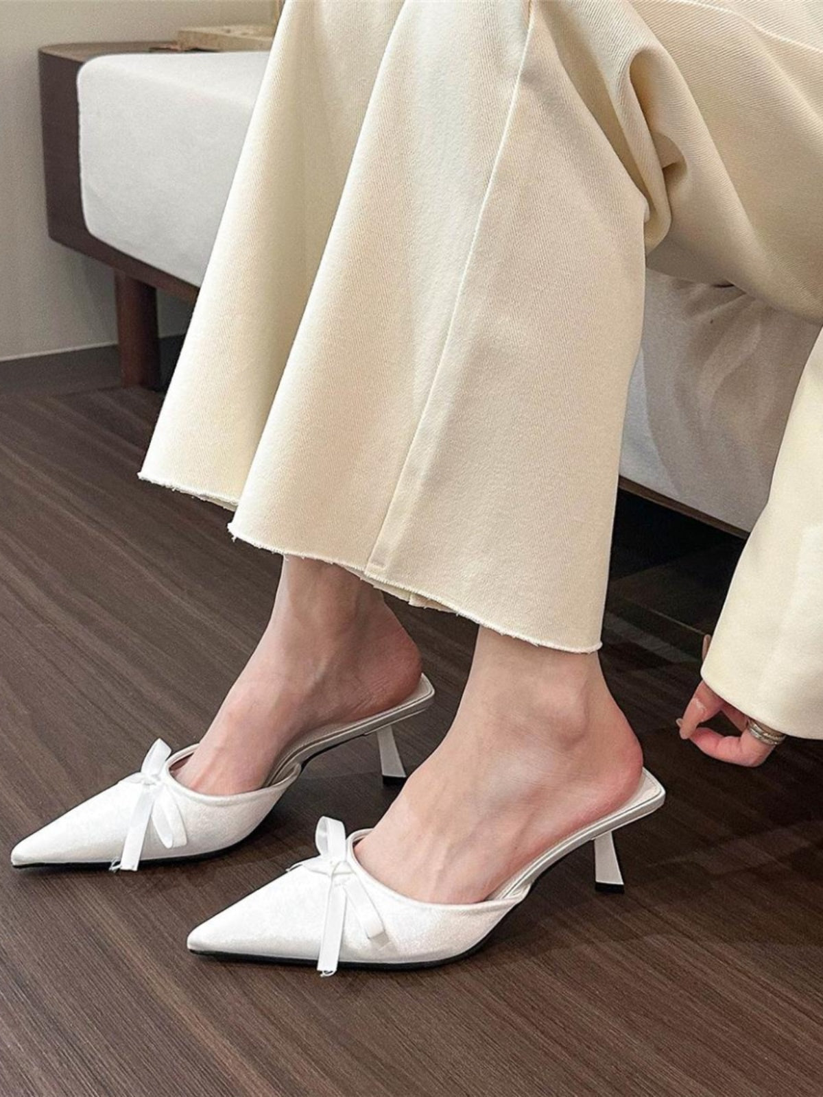 Purple pointed toe bow stiletto high heels