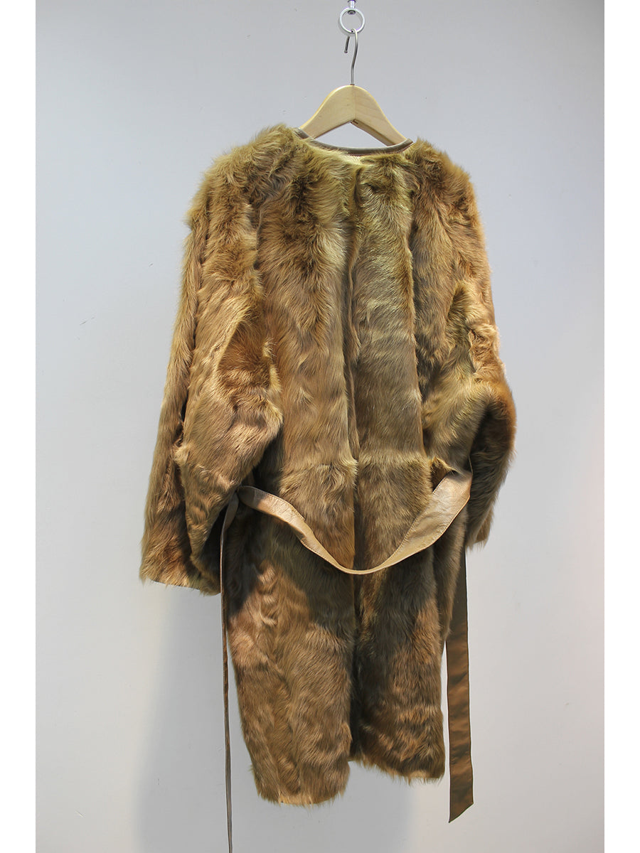 Soft small lake sheep fur one-piece V-neck reversible mid-length fur