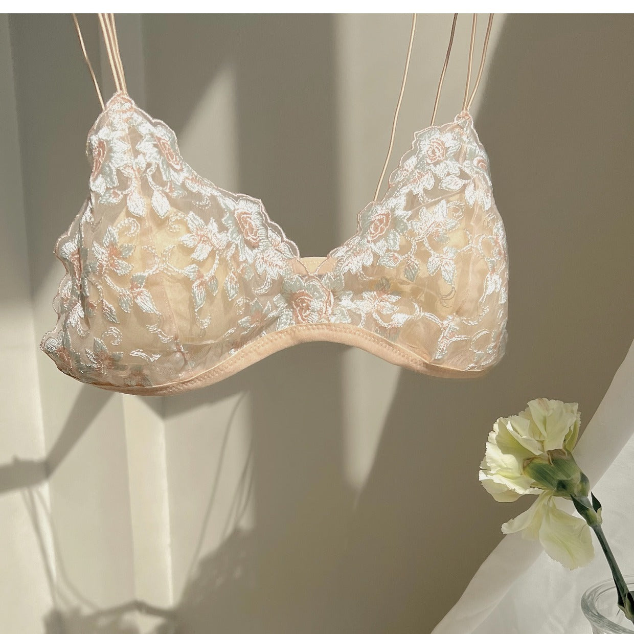 French embroidery flower triangle cup bra