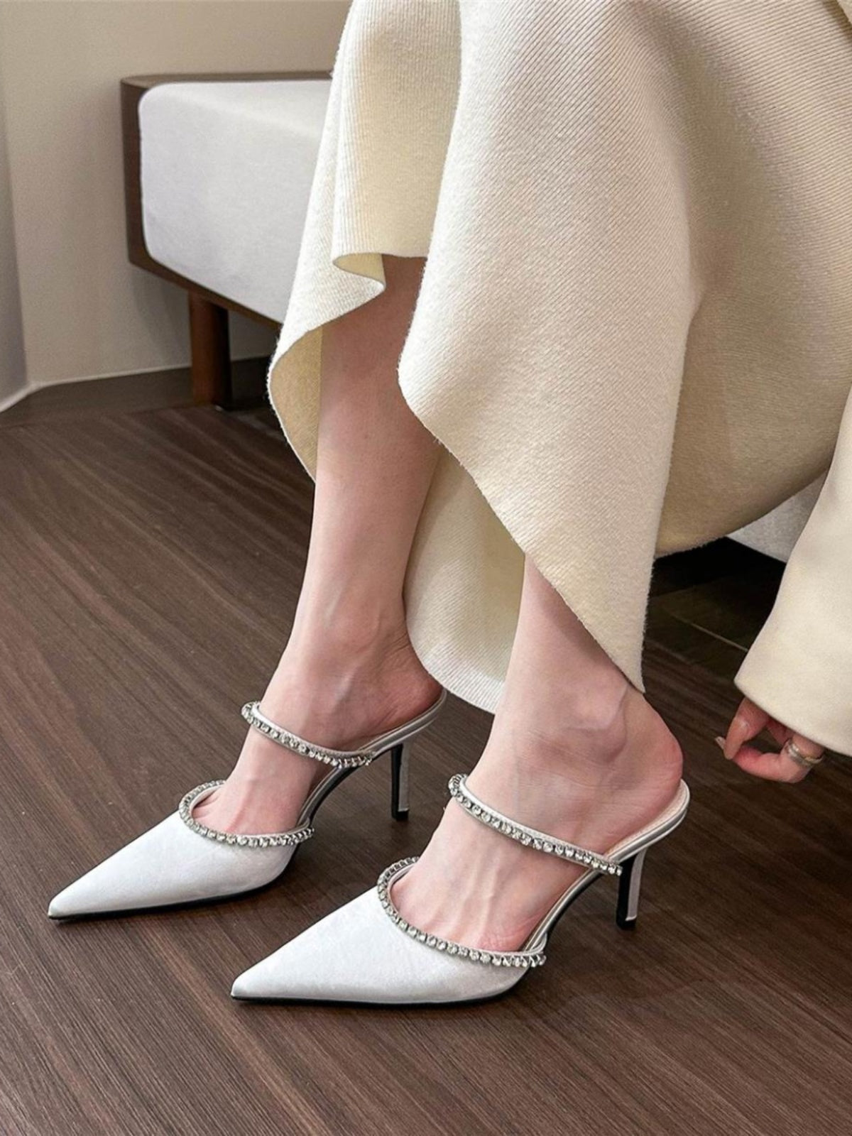Women's rhinestone shallow toe pointed toe stiletto heel half slippers