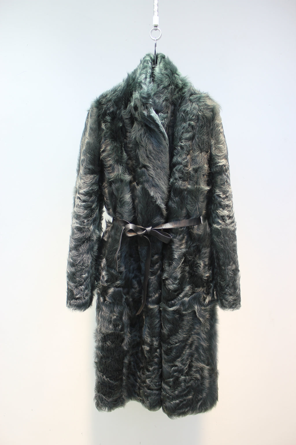 Soft small lake sheep fur one-piece stand-collar reversible mid-length fur coat