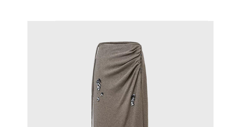 Two piece knitted skirt suit