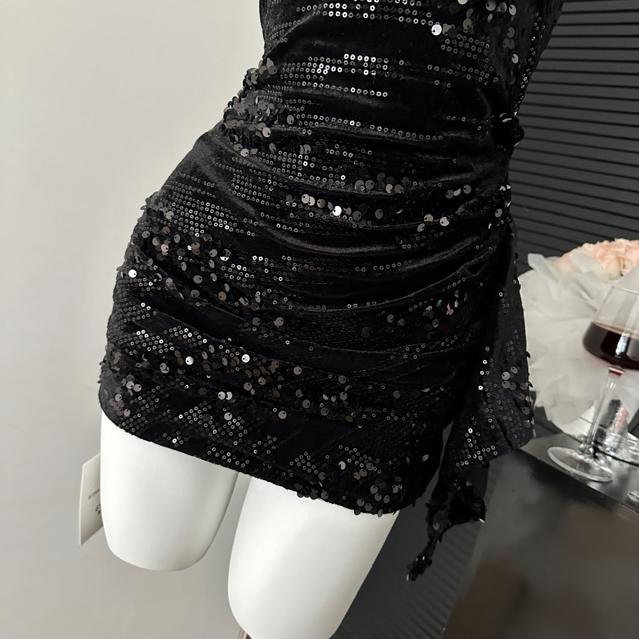 Bow tie party atmosphere sequin skirt halter neck strapless hip skirt