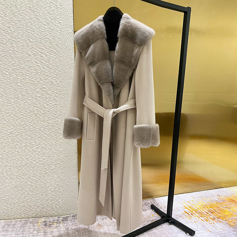 Double-faced cashmere coat mid-length mink collar
