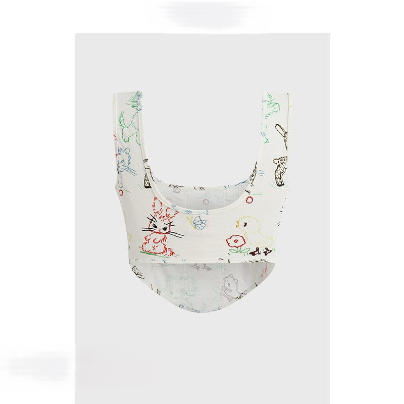 Short printed camisole with sweet and spicy style
