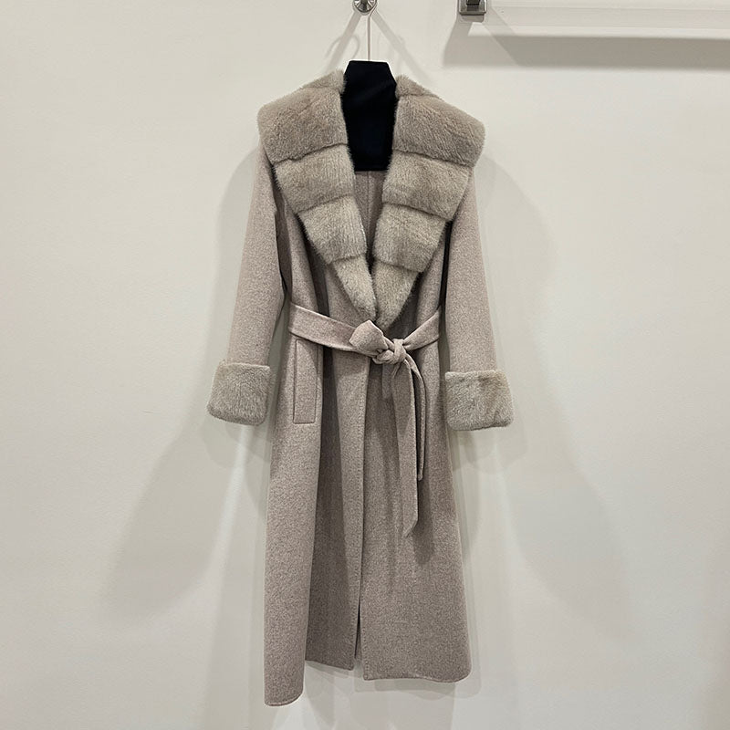 Double-faced cashmere coat mid-length mink collar