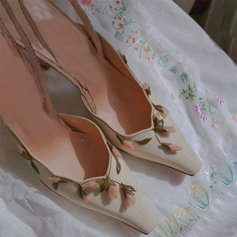 Retro pointed toe flower embroidered high heels