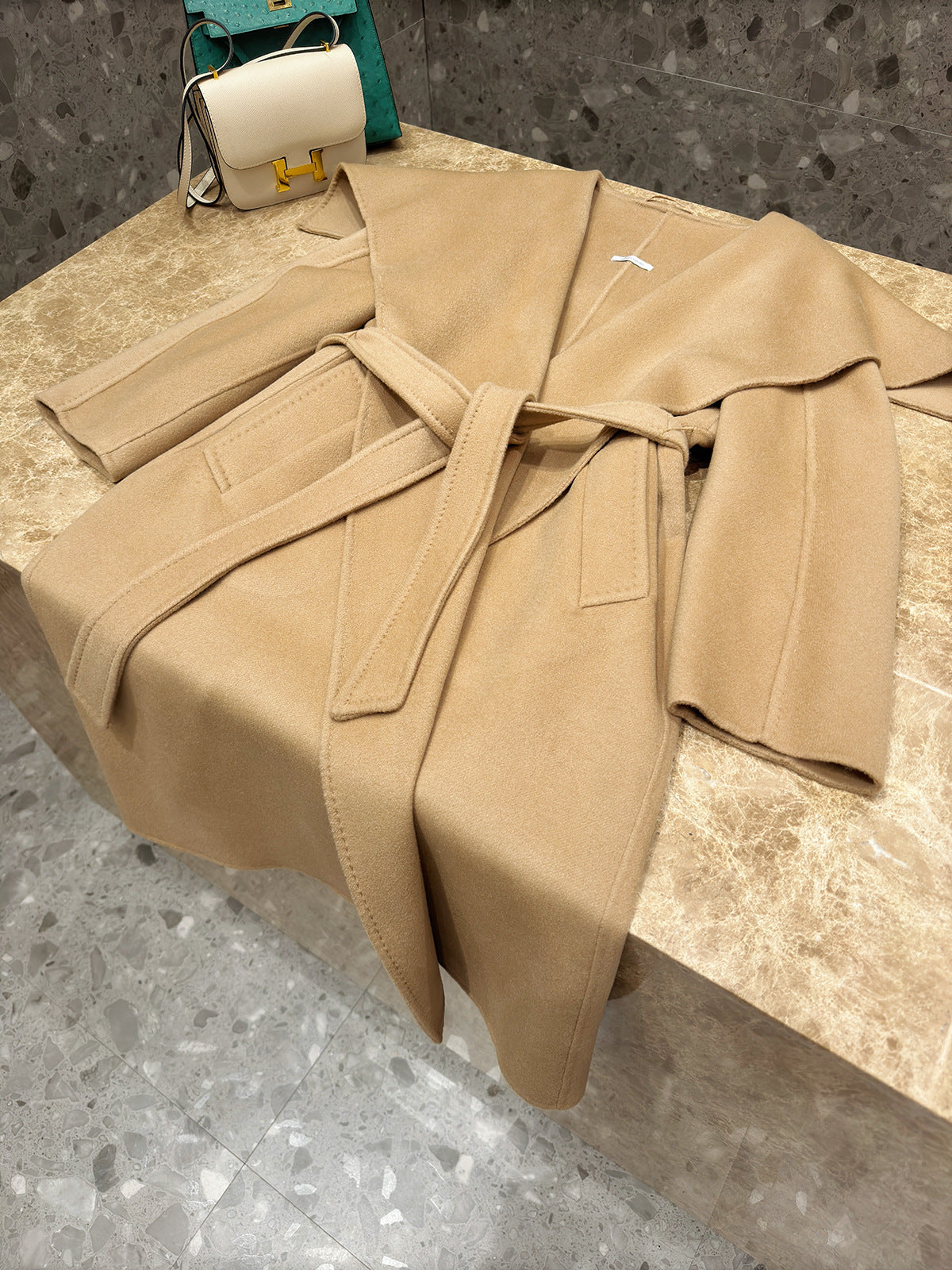 Double-faced lapel cashmere water ripple coat