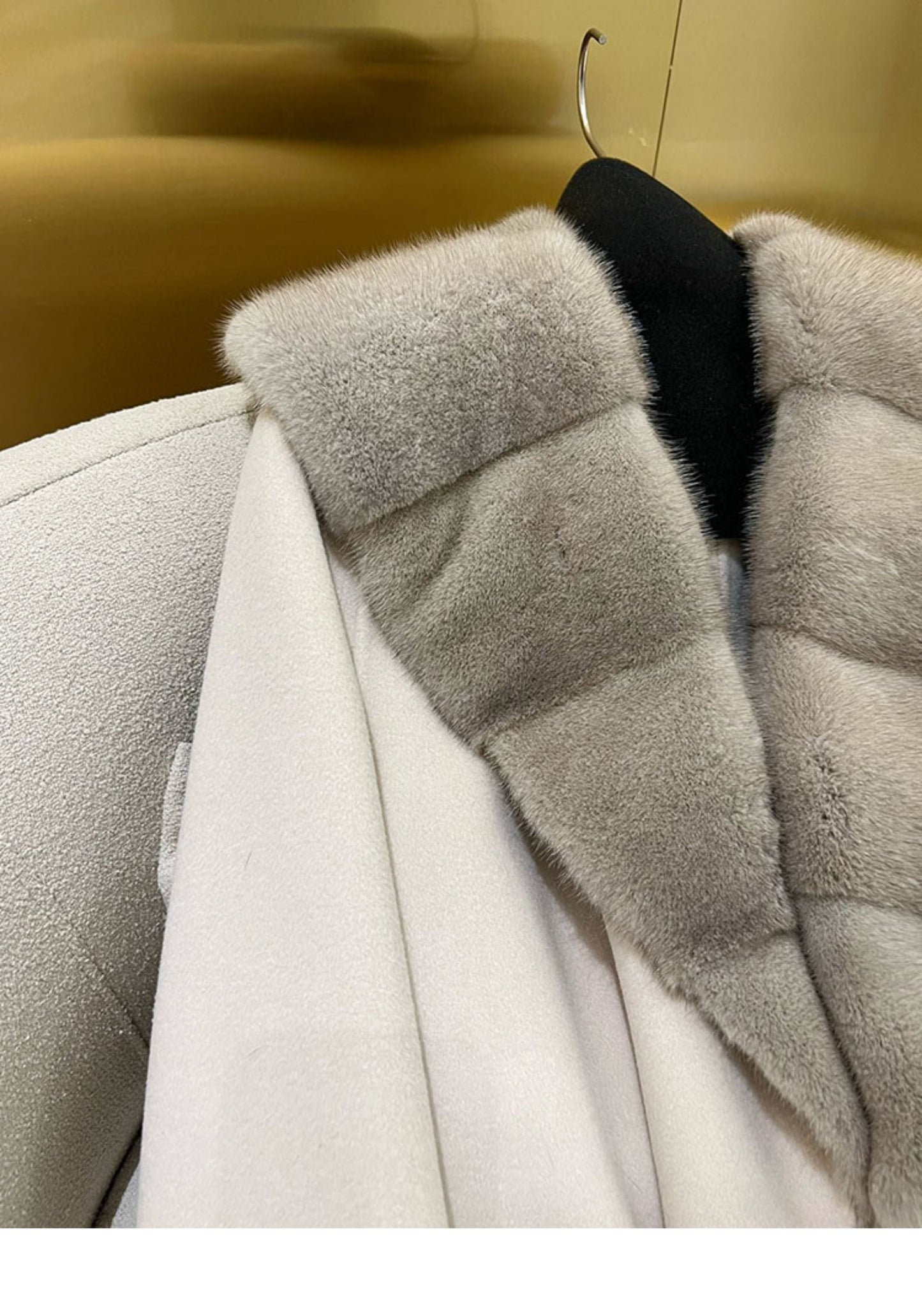 Double-faced cashmere coat mid-length mink collar