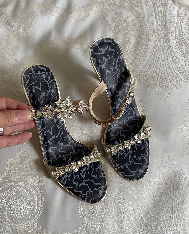 Rhinestone medieval style~~gold high-heeled sandals