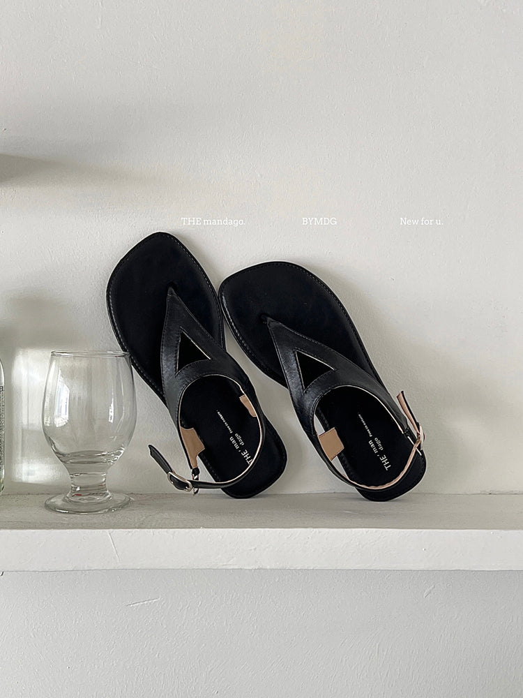 Korean style simple flip flops
