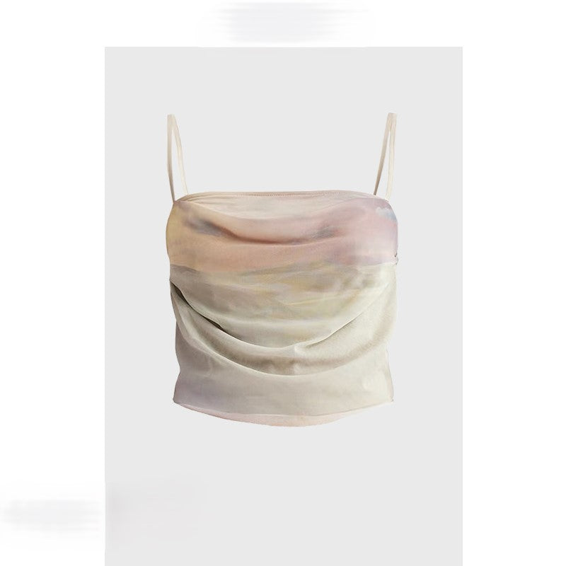 Short camisole with sweet and spicy style