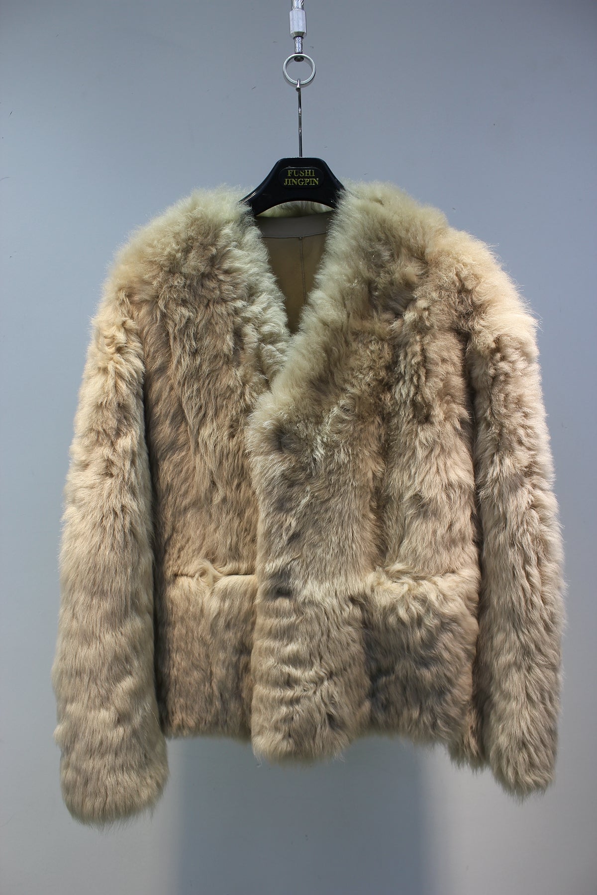 Spanish Tuscan sheepskin one-piece V-neck lady style fur