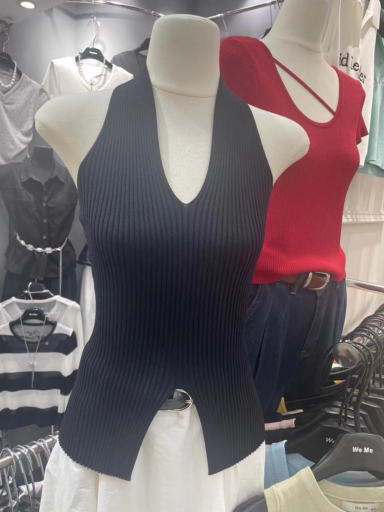 V-neck halter neck slit knit vest top