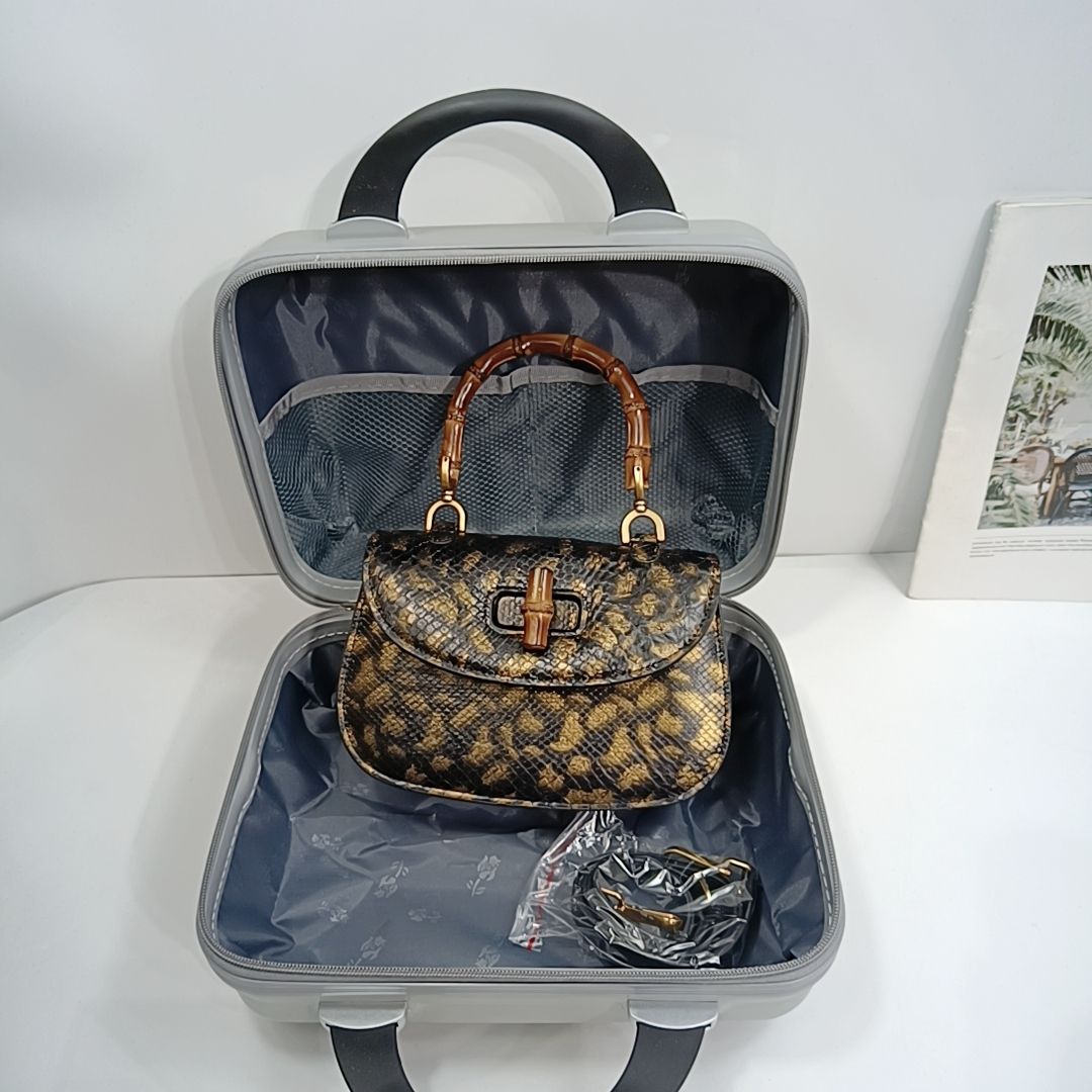 Luxurious genuine python skin bamboo bag 22cm fashionable women's bag
