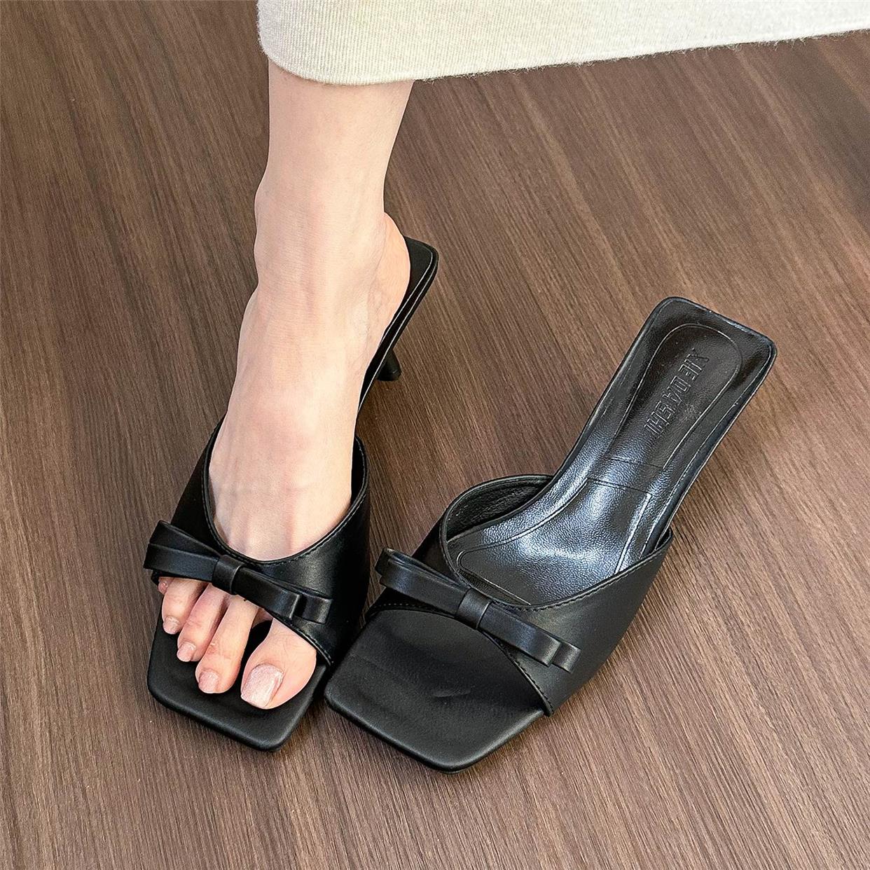 Lilac bow sandals
