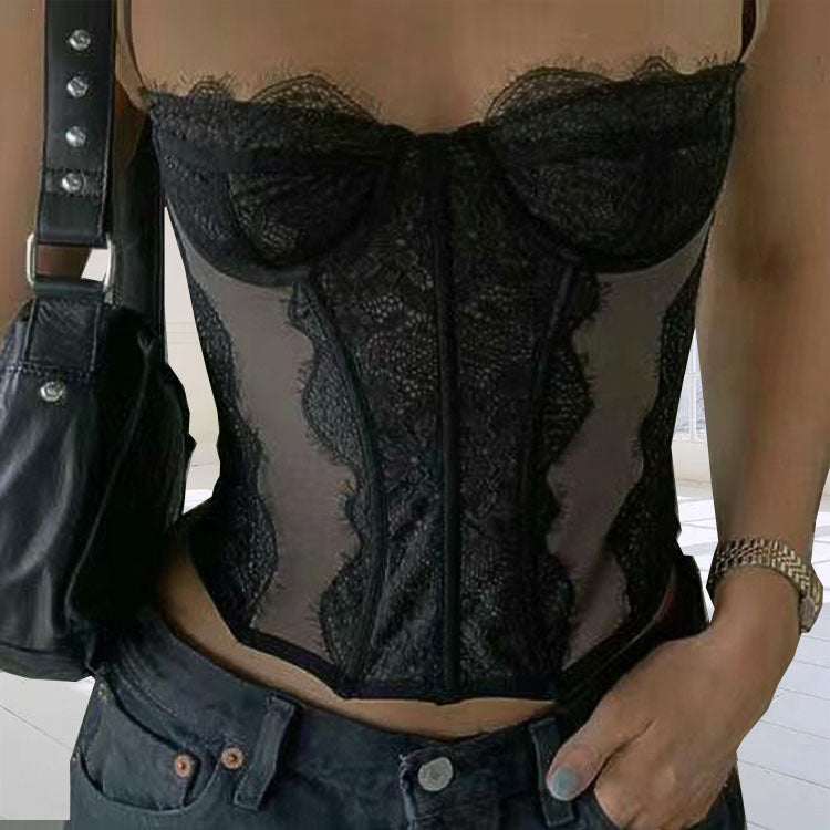Hot girl lace embroidered fishbone suspender wear outside