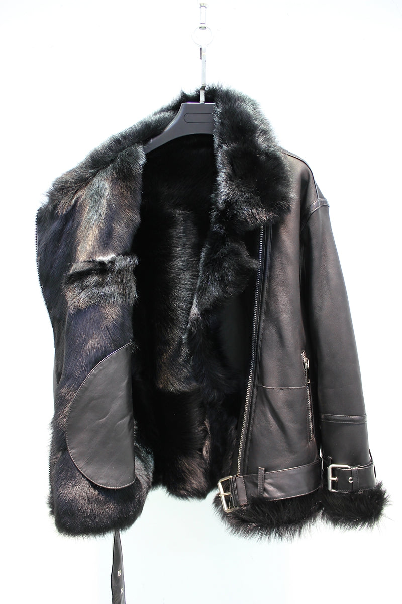 High quality genuine Tuscan fur one-piece glossy silhouette motorcycle jacket