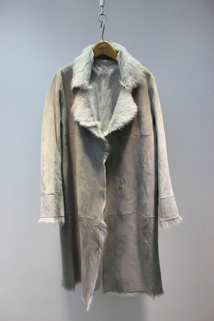 Lmported goat fur all-in-one mid-length windbreaker style slim-fit genuine leather coat
