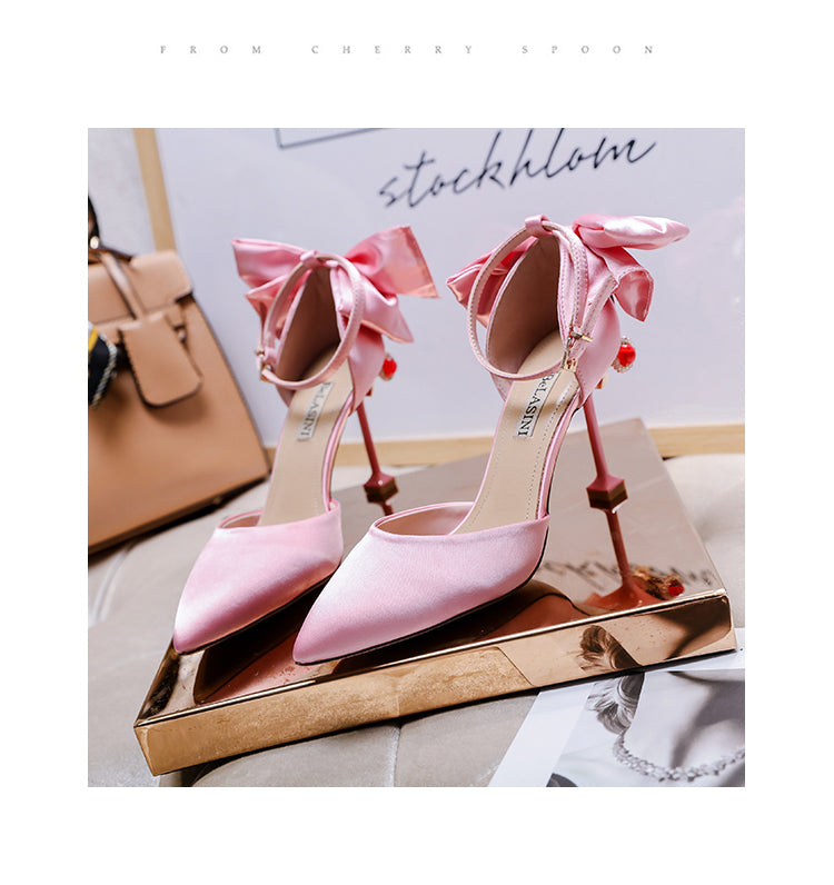 One-button butterfly rhinestone satin wedding shoes