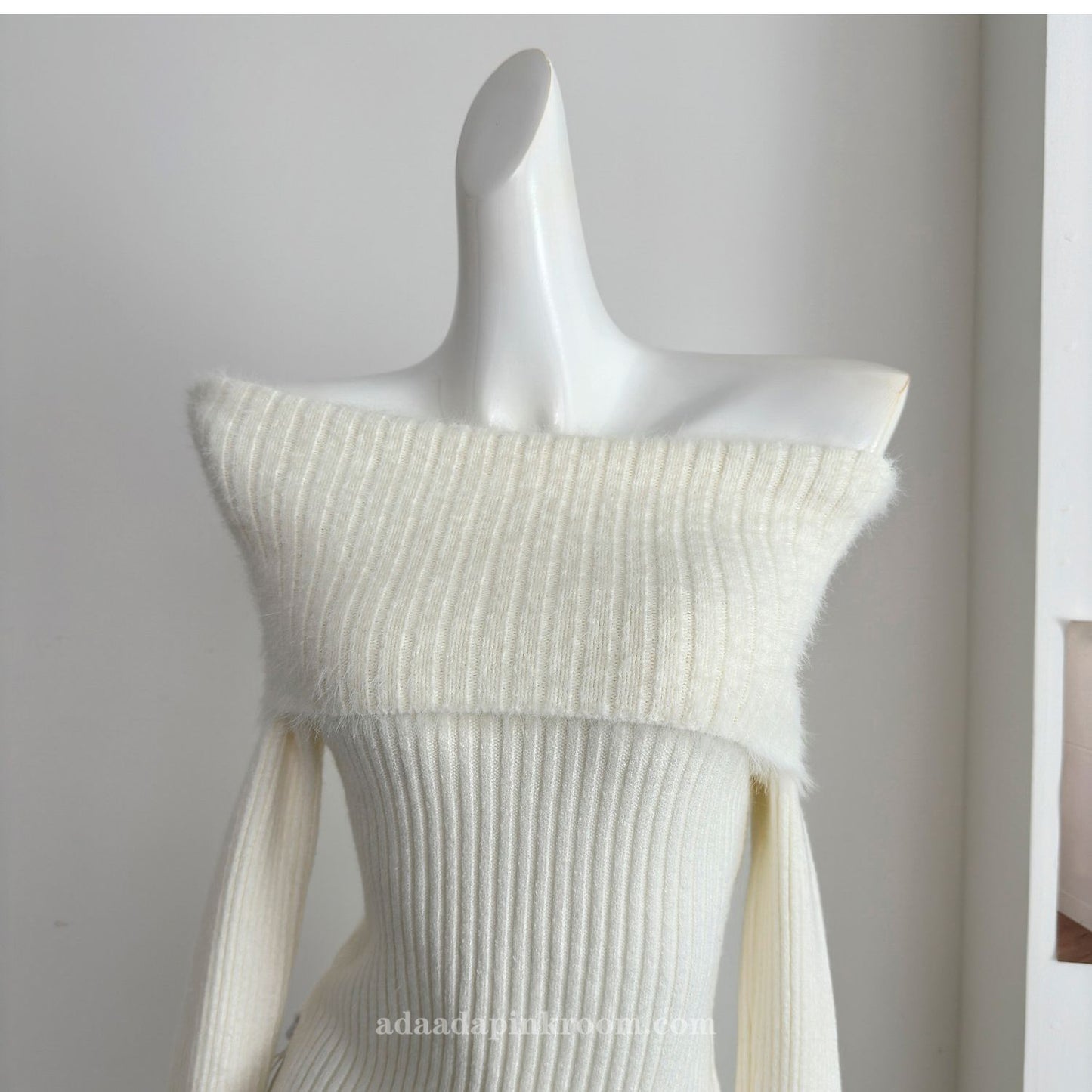 women's short off shoulder sweater