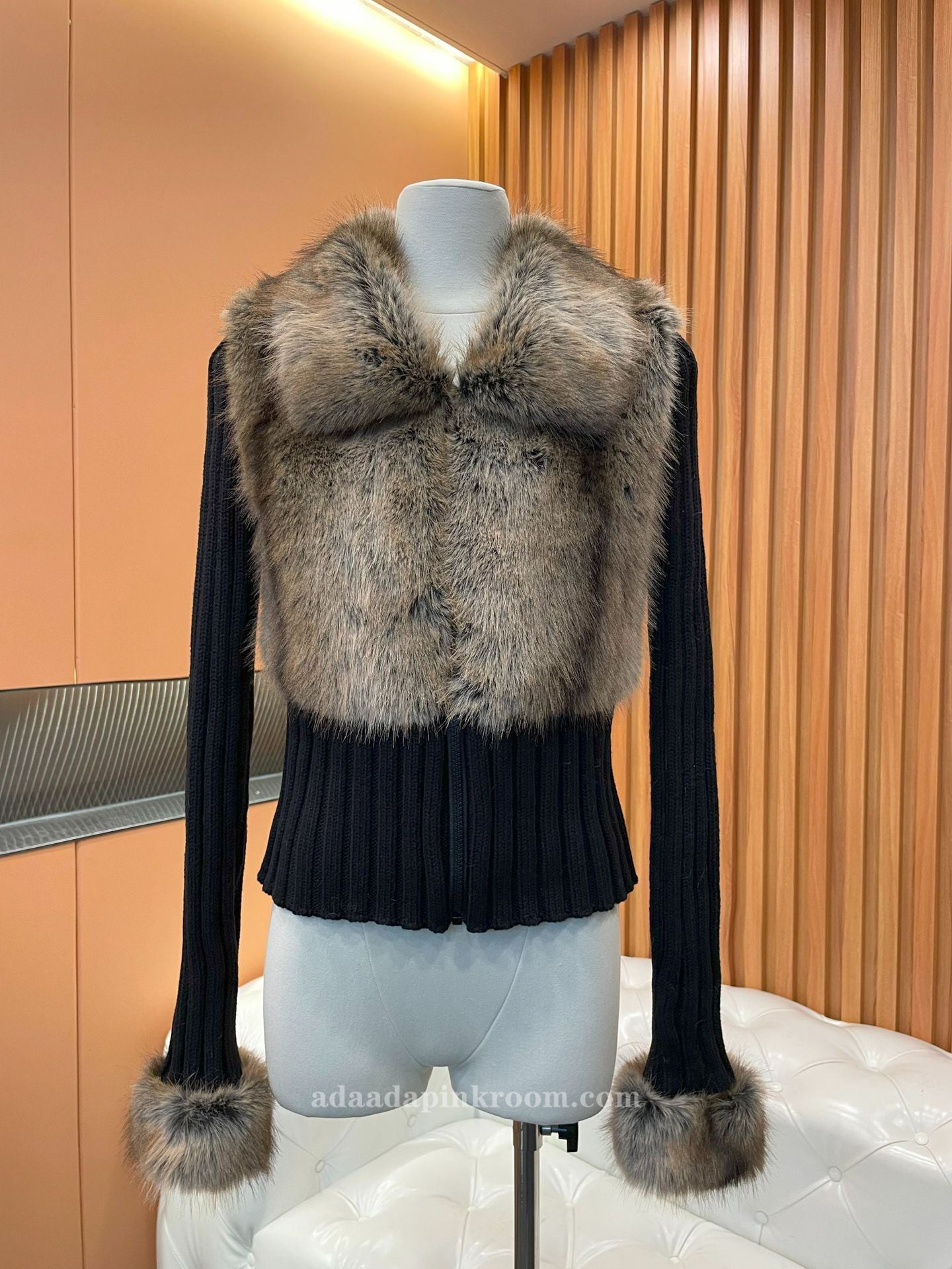 Plush lapel long-sleeved knitted cardigan