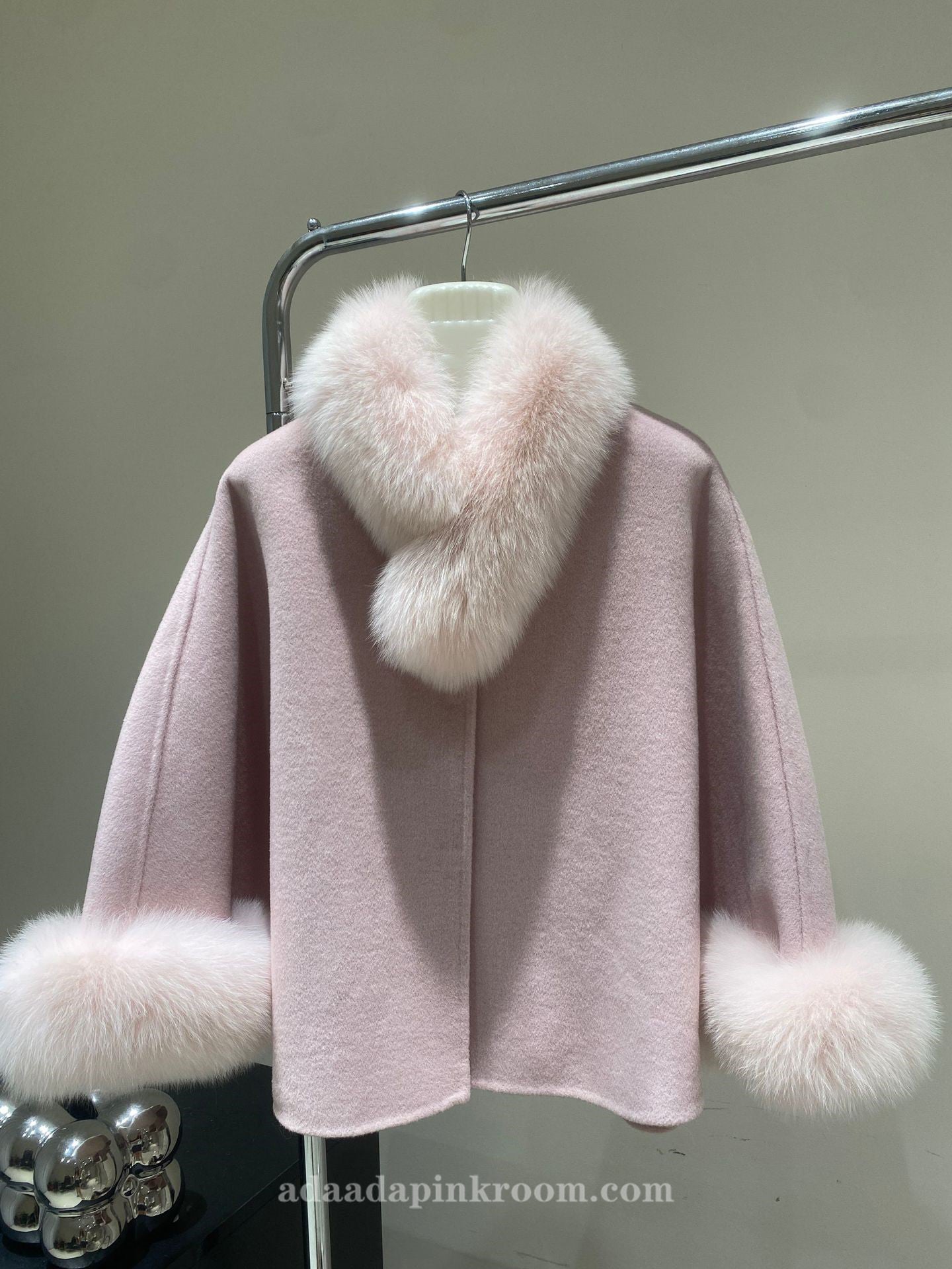 Double-faced cashmere coat with small cape