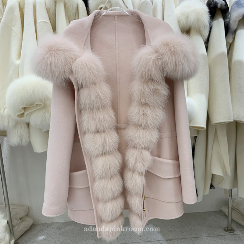 Double-faced cashmere coat with fur