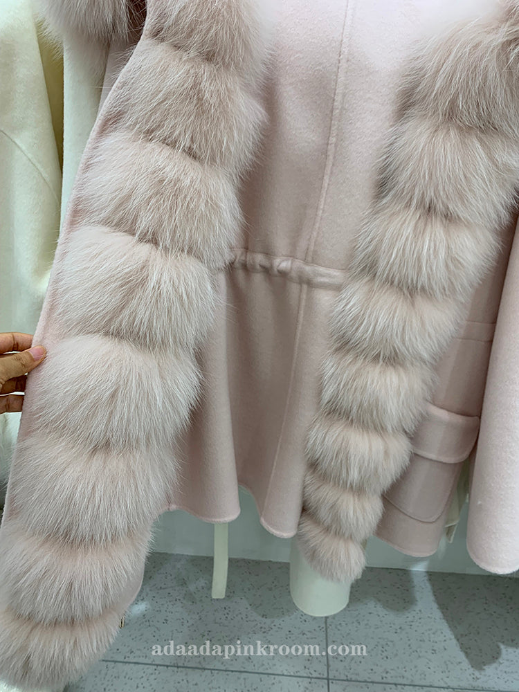 Double-faced cashmere coat with fur