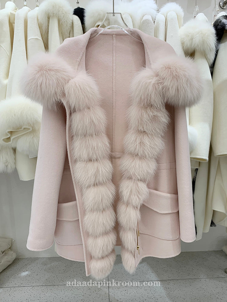 Double-faced cashmere coat with fur