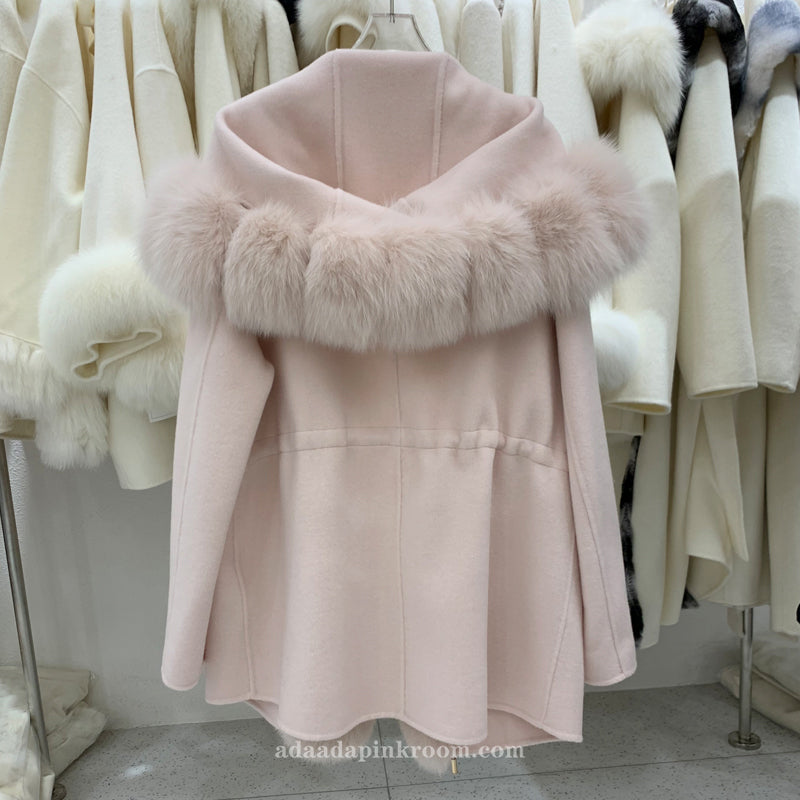 Double-faced cashmere coat with fur