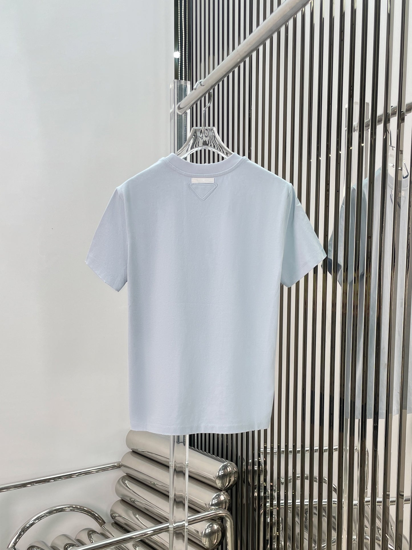Basic triangle logo T-shirt