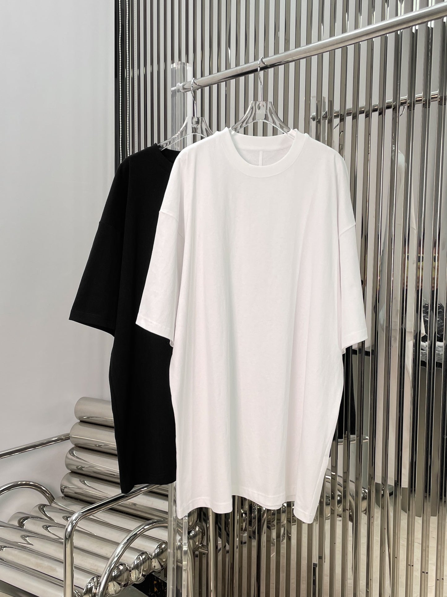 Short-sleeved loose T-shirt