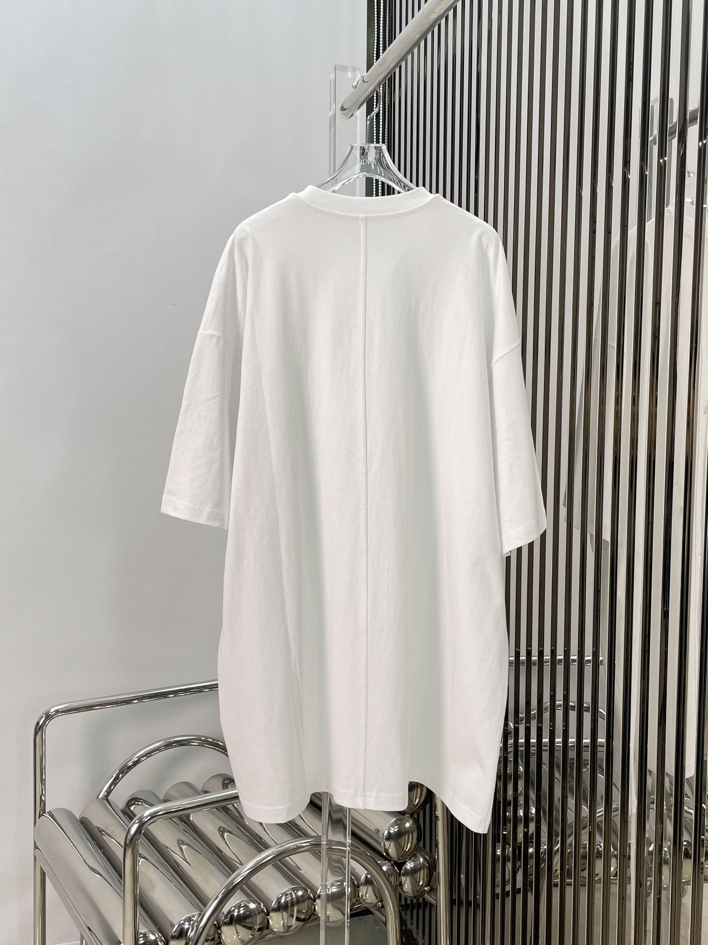 Short-sleeved loose T-shirt