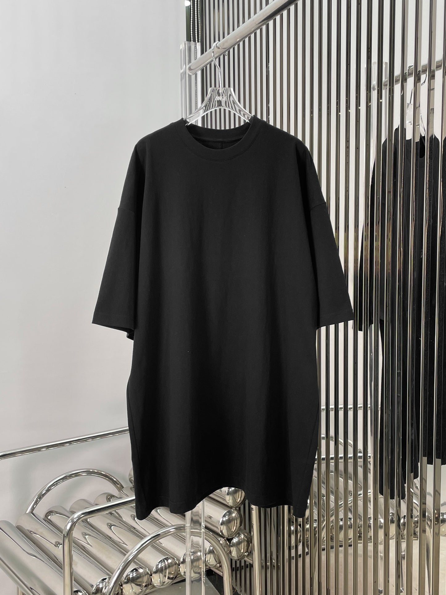 Short-sleeved loose T-shirt