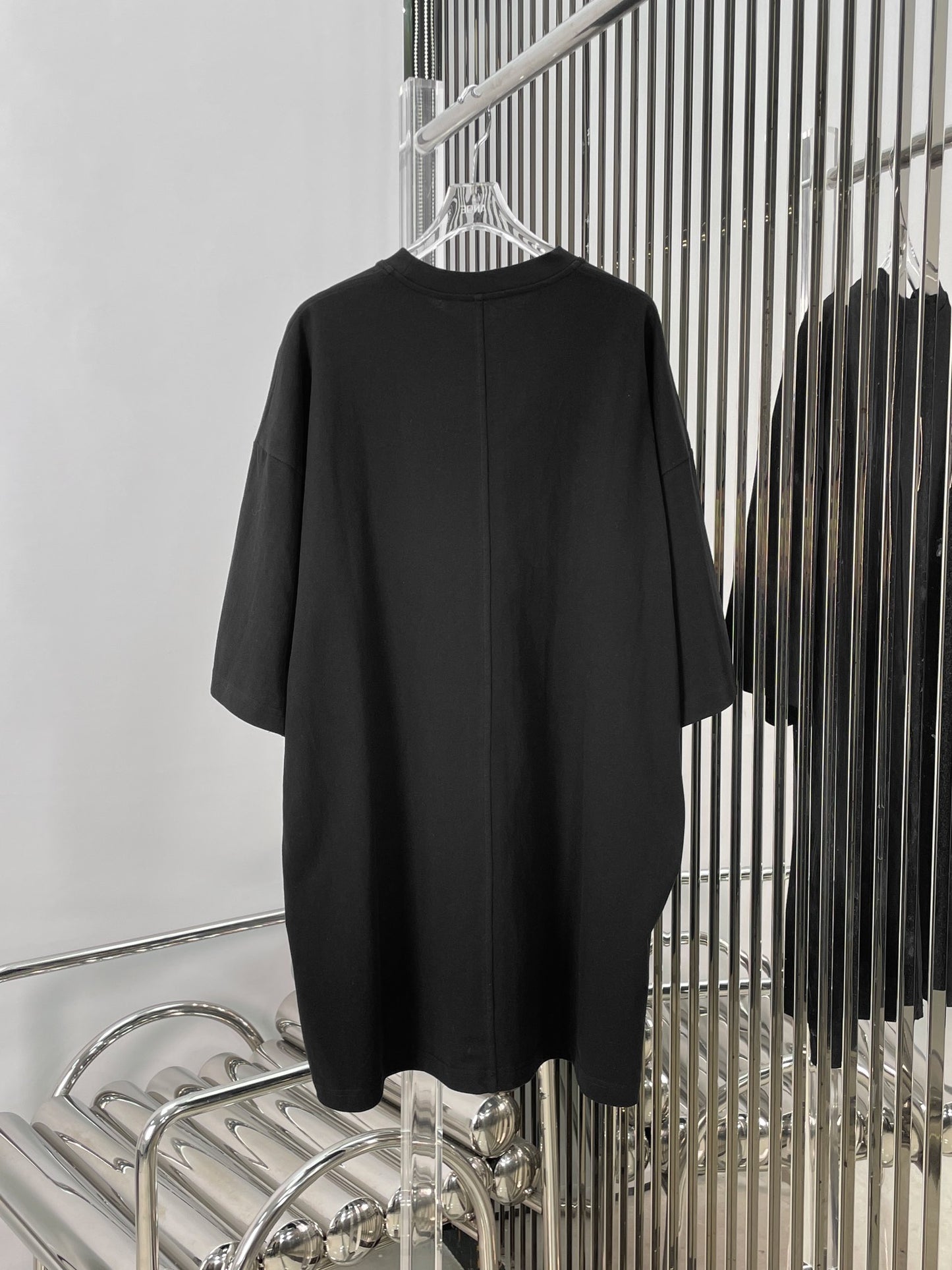 Short-sleeved loose T-shirt