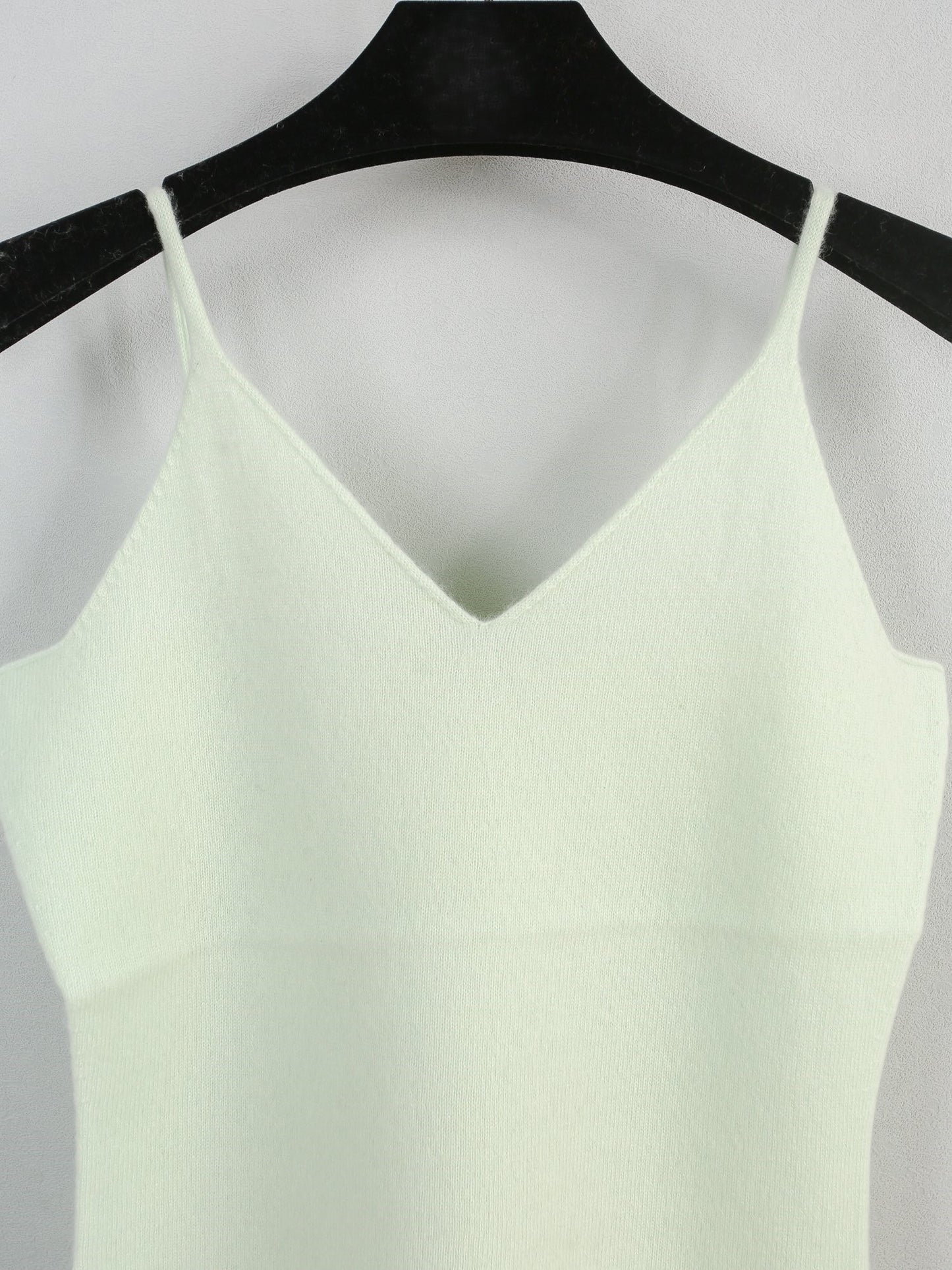 Cashmere V-neck seamless knitted camisole