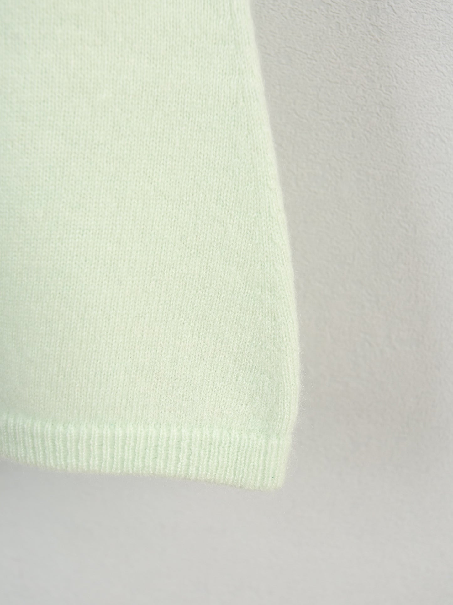 Cashmere V-neck seamless knitted camisole