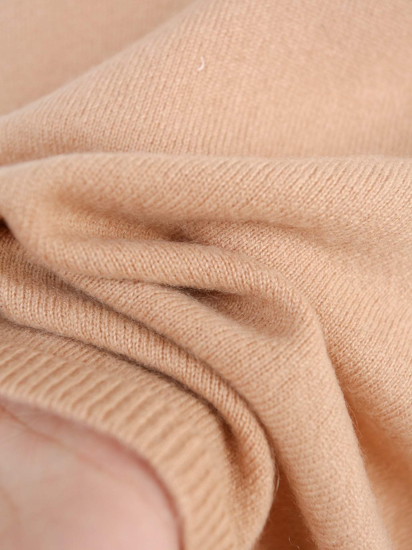 Cashmere V-neck seamless knitted camisole