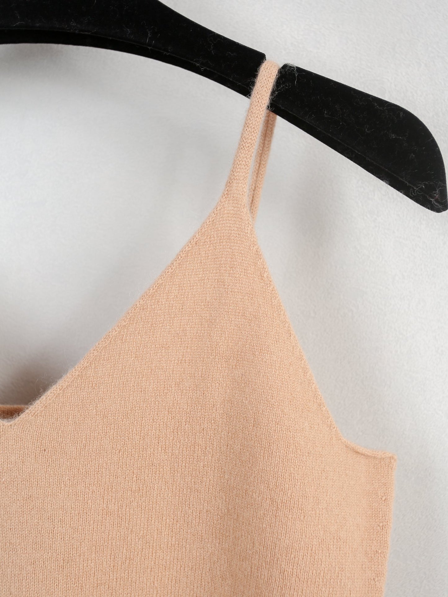 Cashmere V-neck seamless knitted camisole